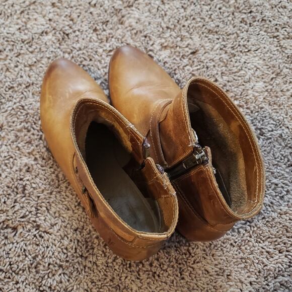 Frye heeled ankle bootie leather brown buckle side zip 8 - Picture 8 of 9